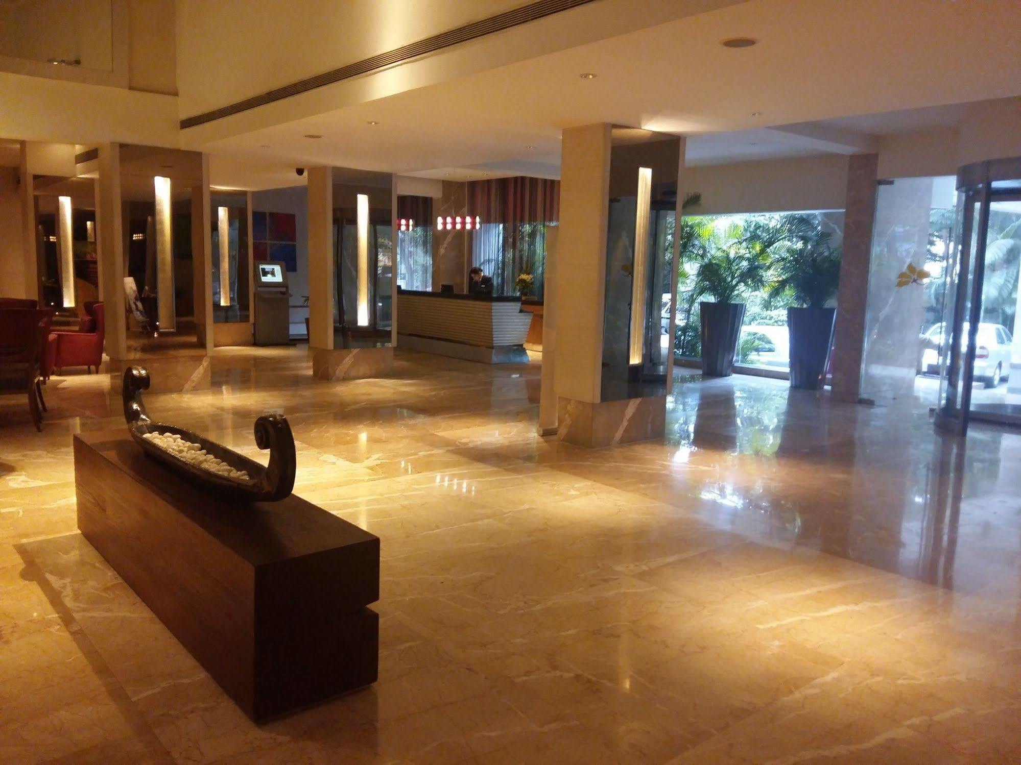 Pride Hotel Pune Exterior foto